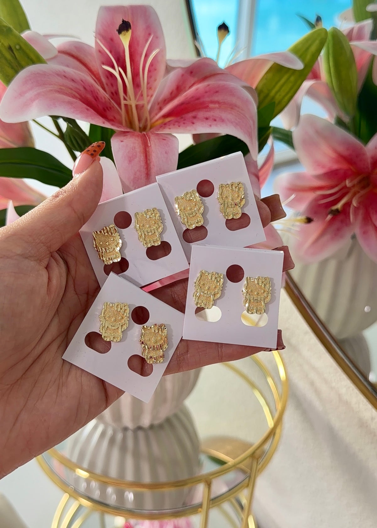 ICON BODY STUDS