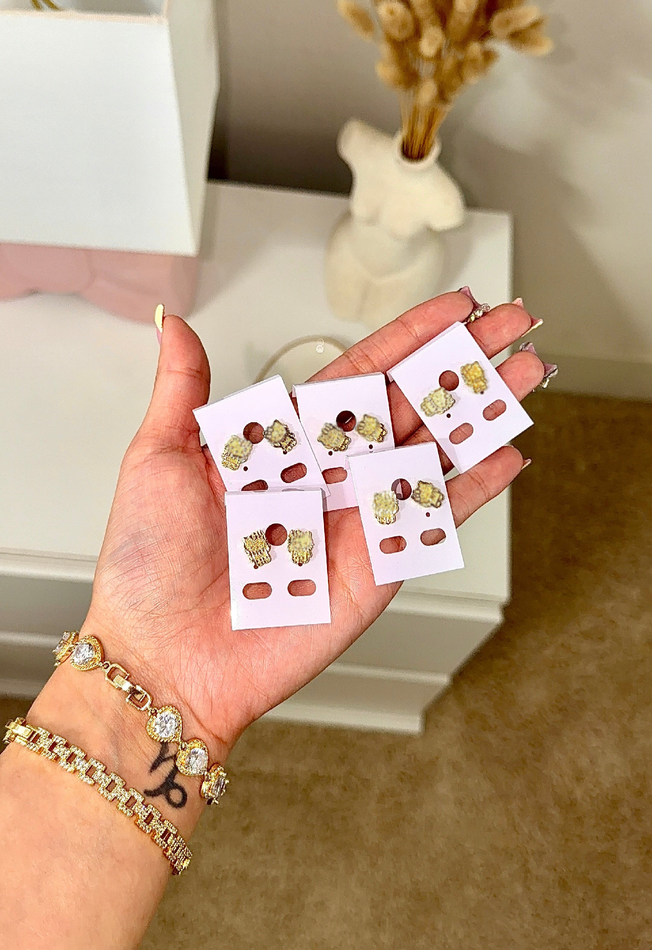 ICON BODY STUDS