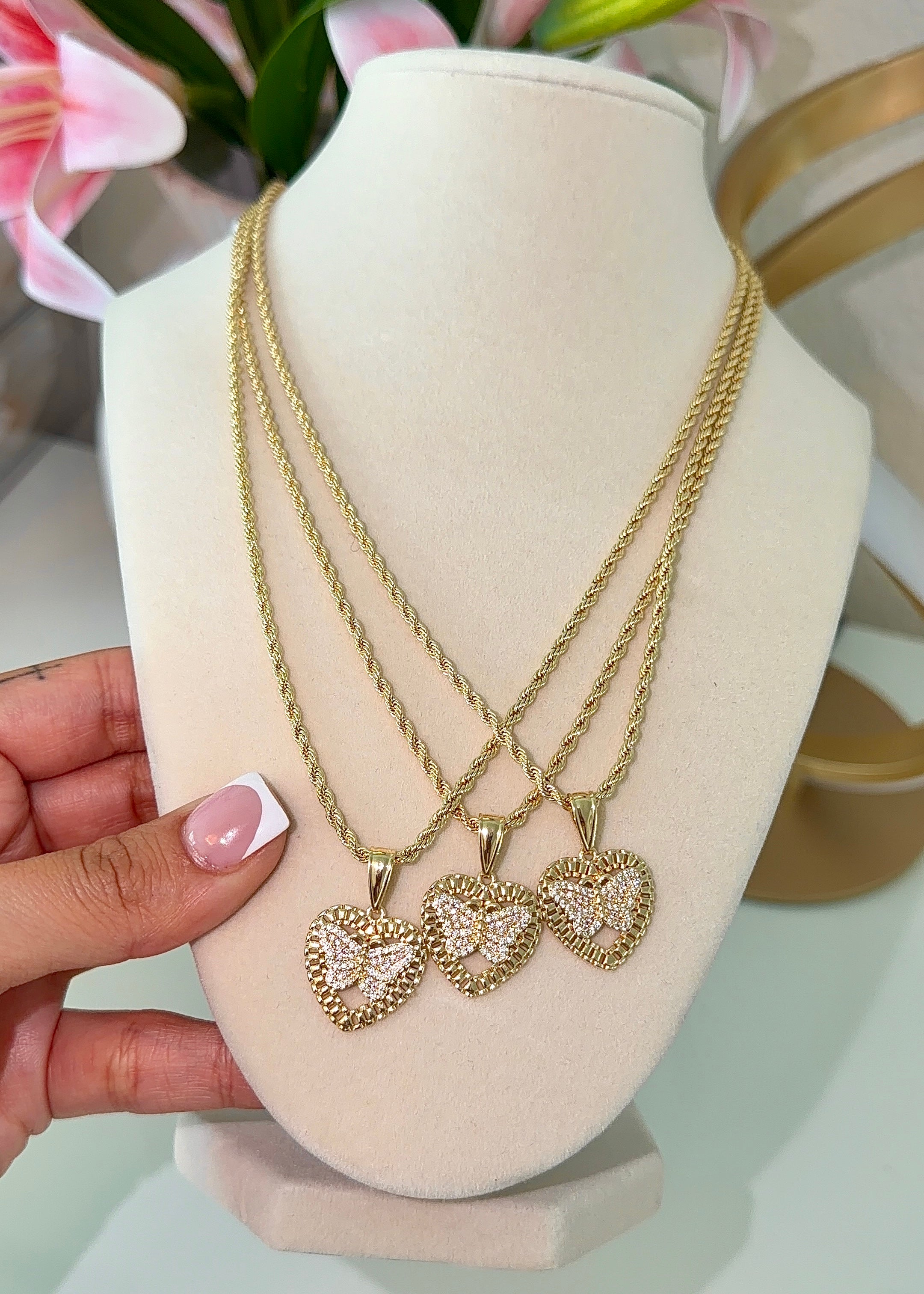 ROLLIE BUTTERFLY NECKLACE