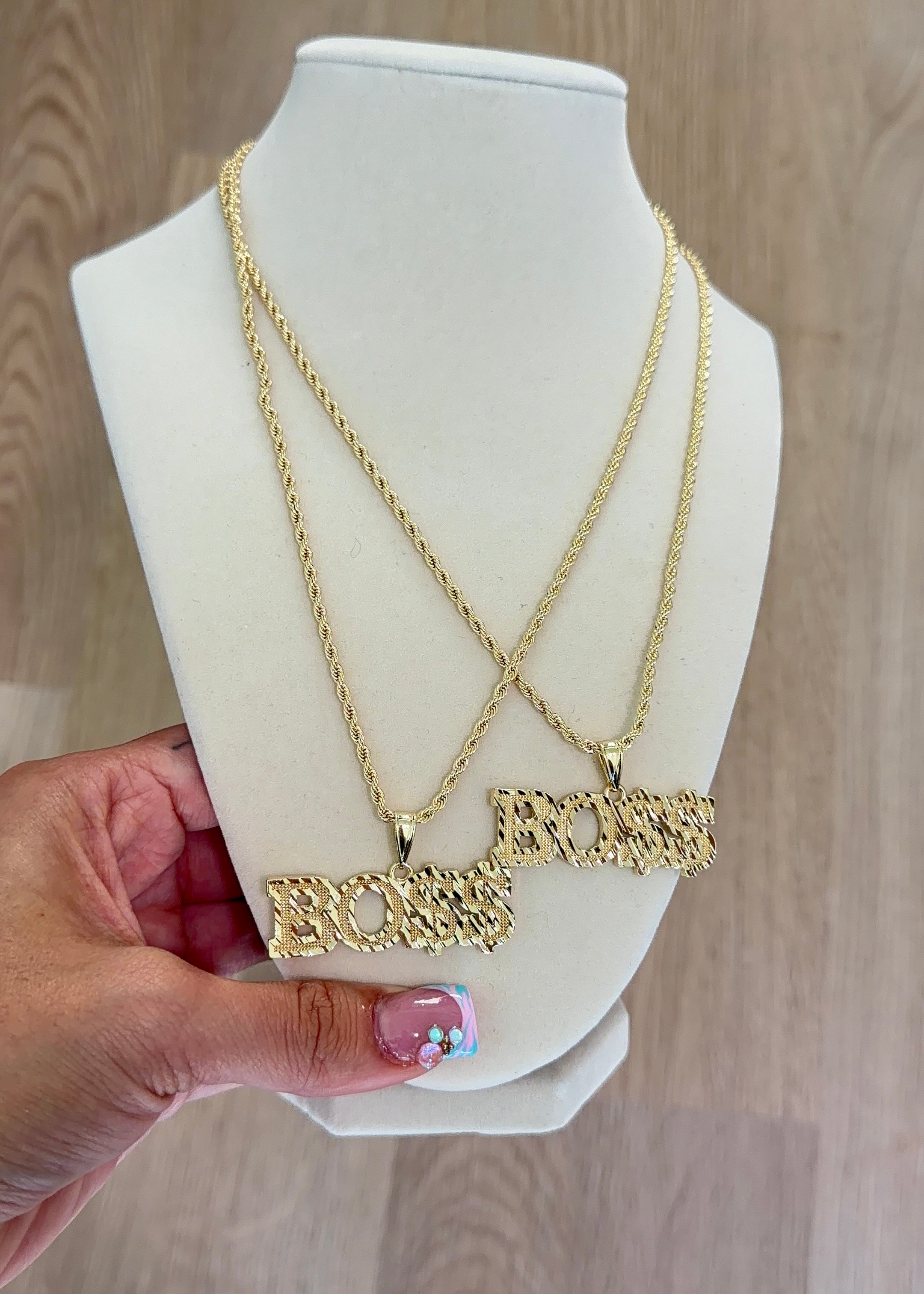 BOSS NECKLACE