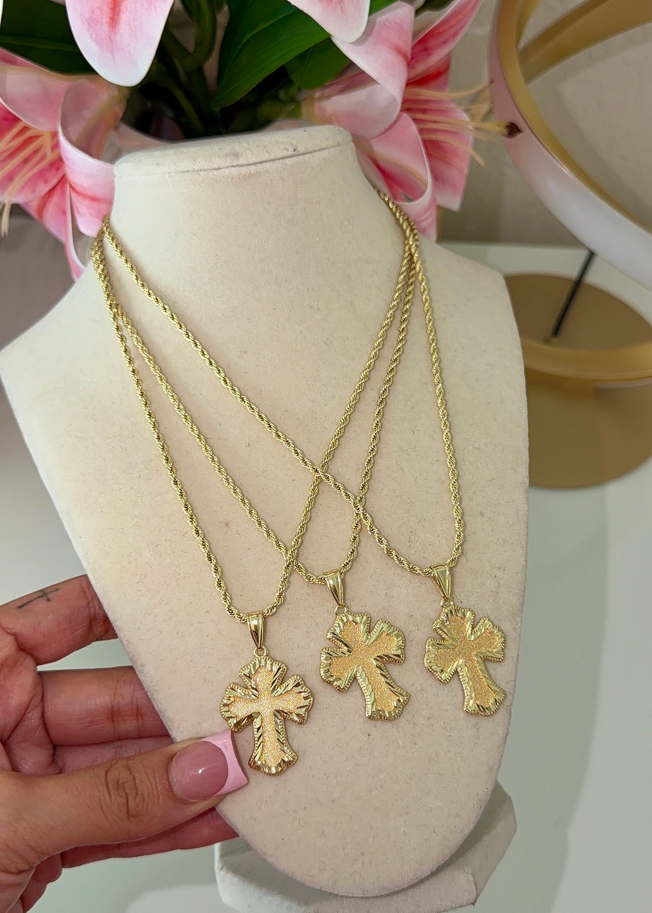 CROSS NECKLACE