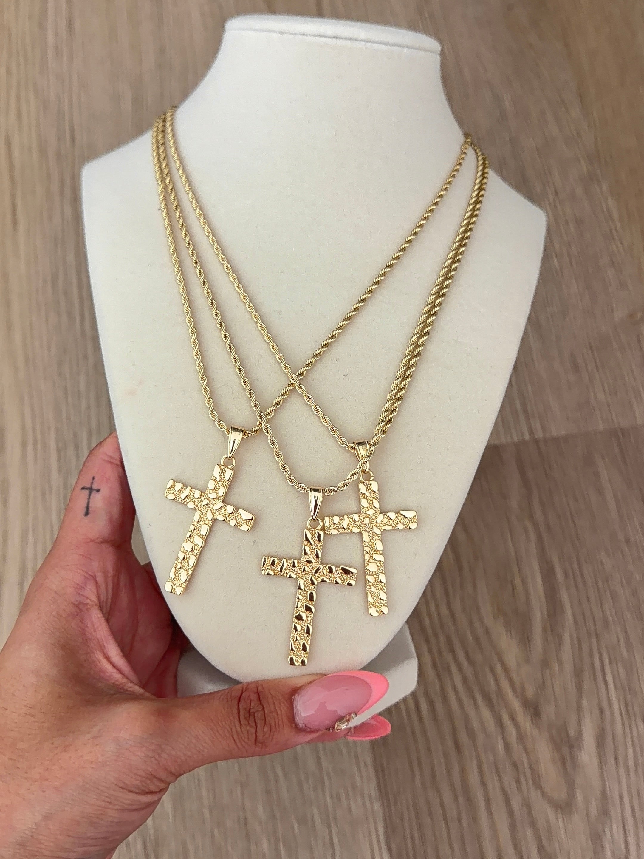 NUGGET CROSS NECKLACE