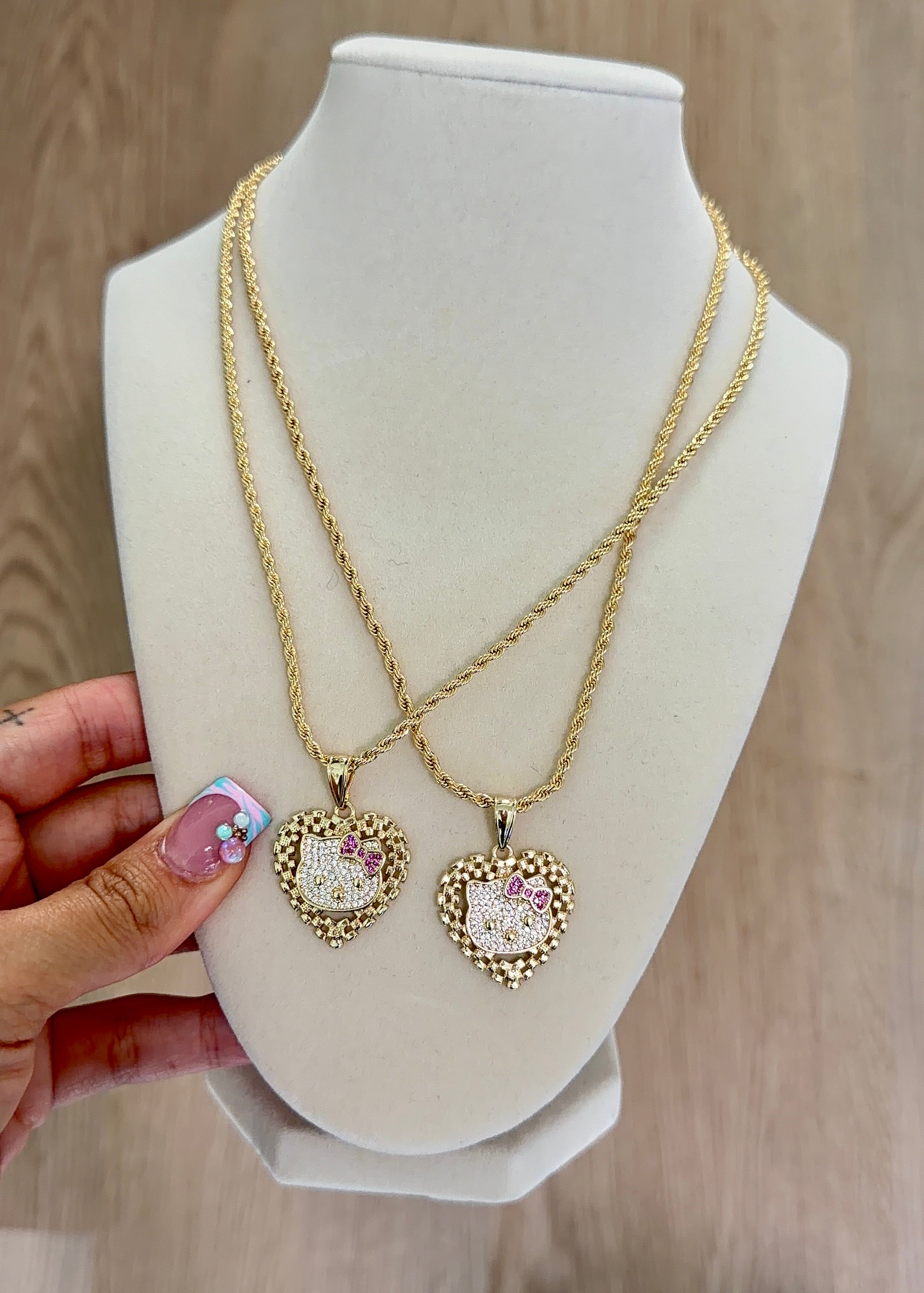 PINK ICON HRT NECKLACE