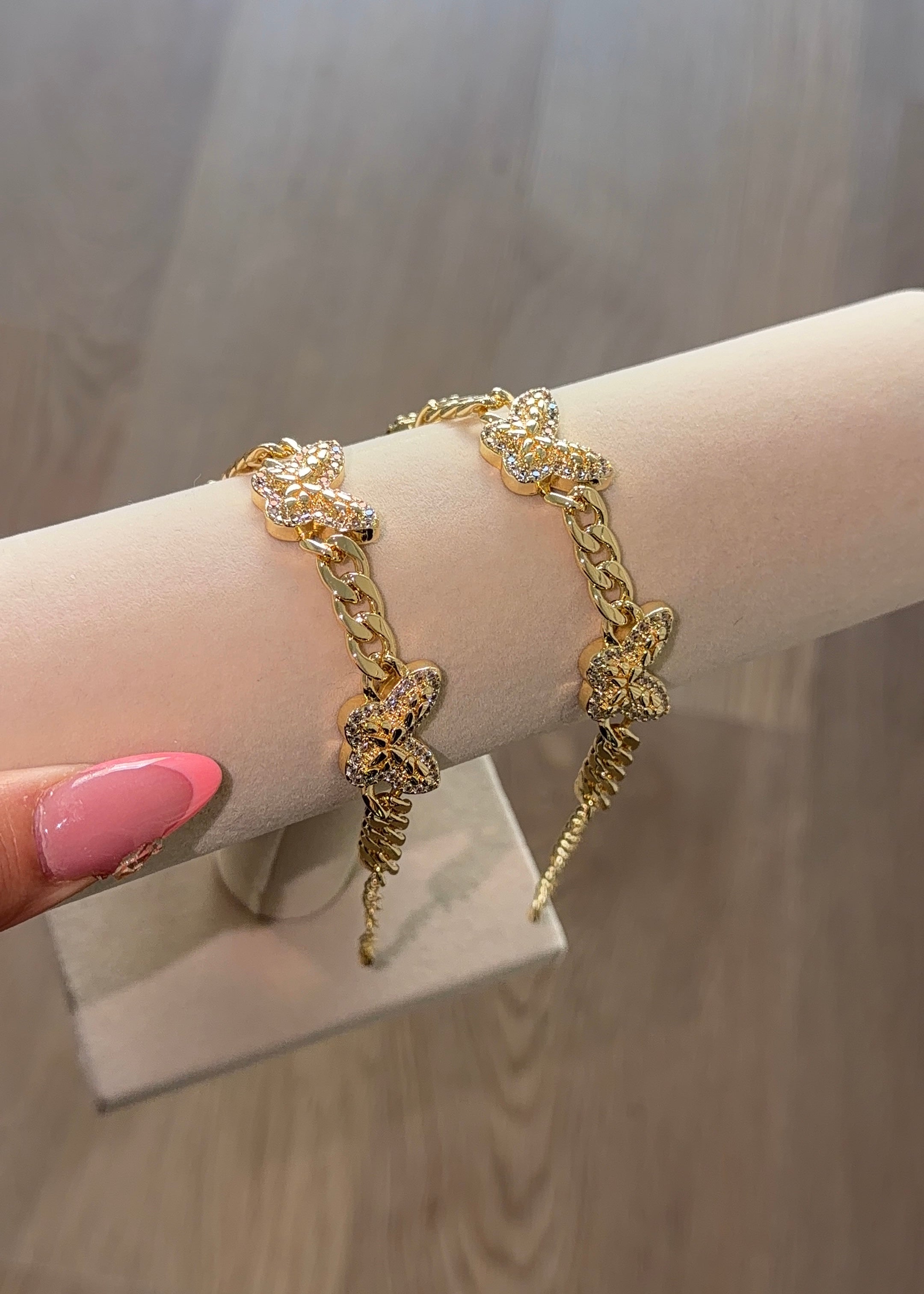 BUTTERFLY NUGGET CUBAN BRACELET