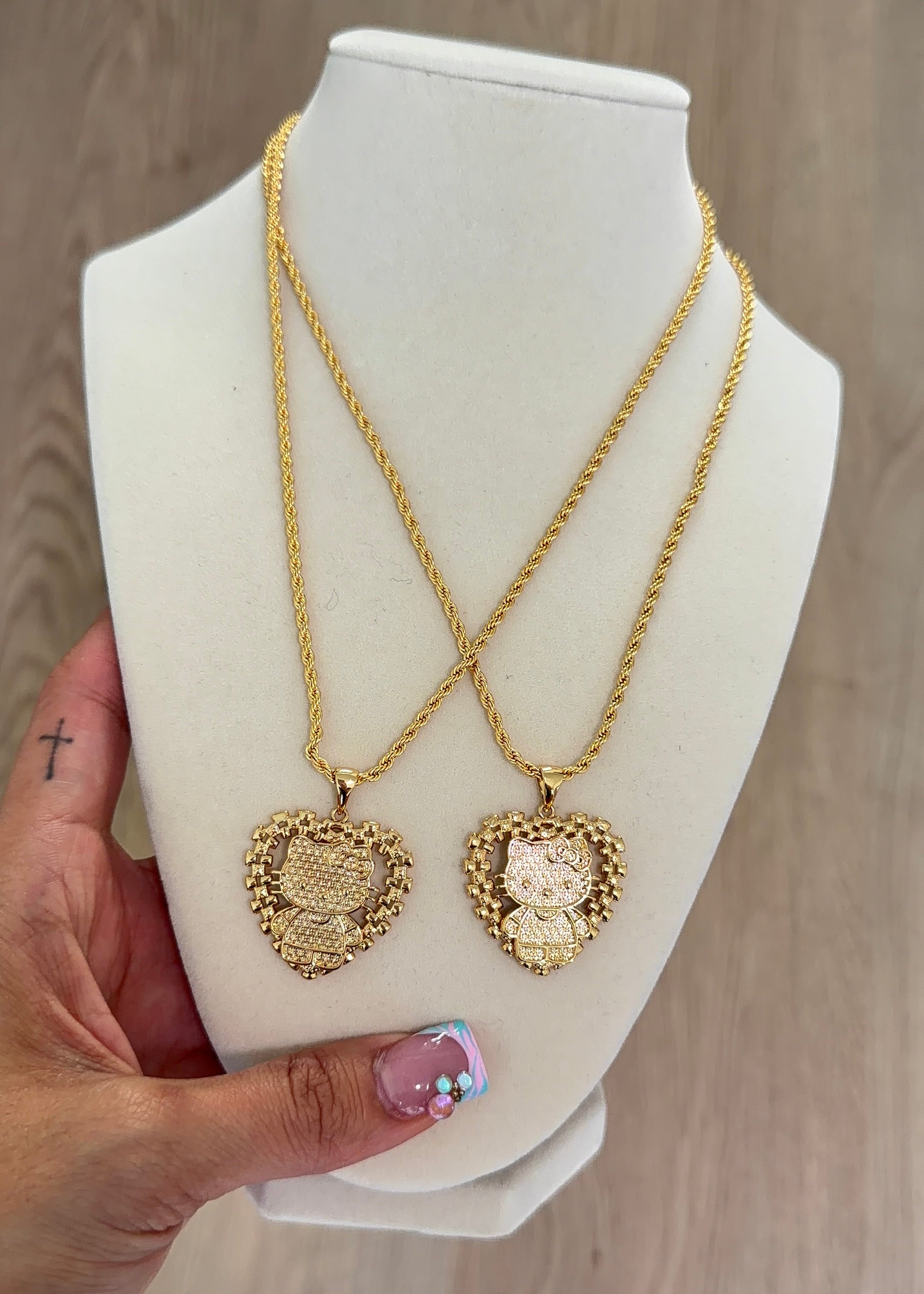 ICON BODY HRT NECKLACE