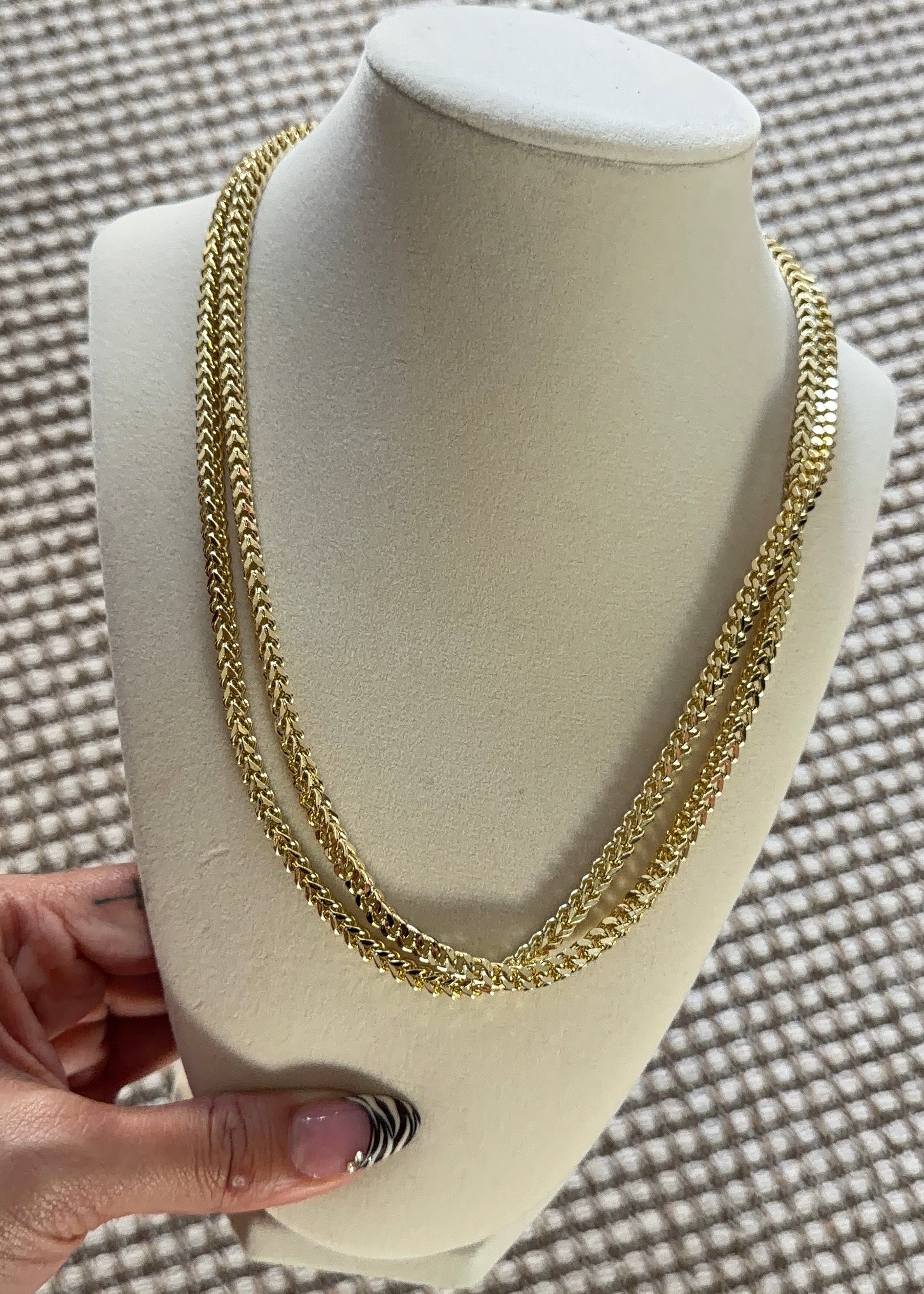 CUBAN NECKLACE
