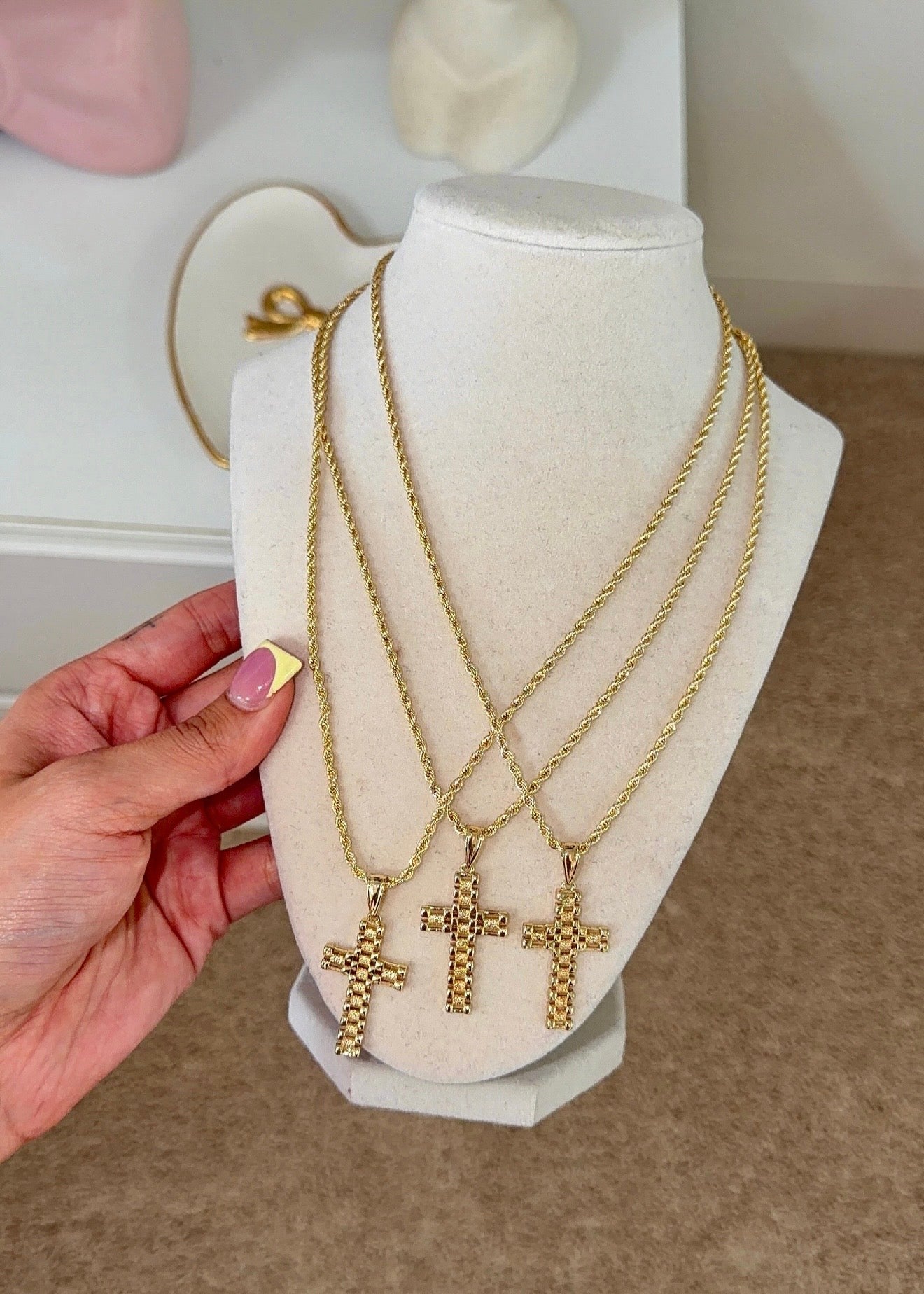 ROLLIE CROSS NECKLACE