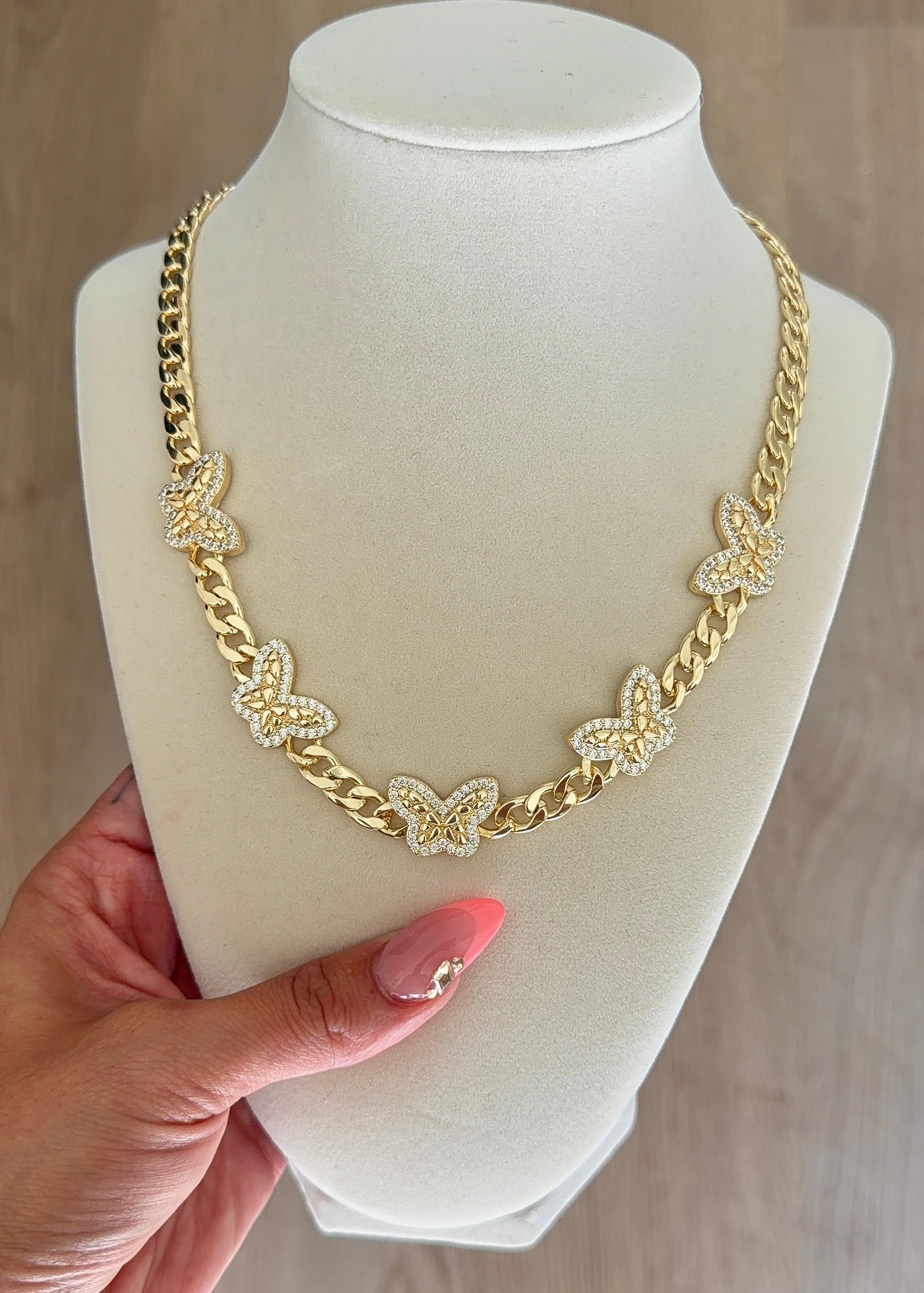 BUTTERFLY NUGGET CUBAN LINK NECKLACE