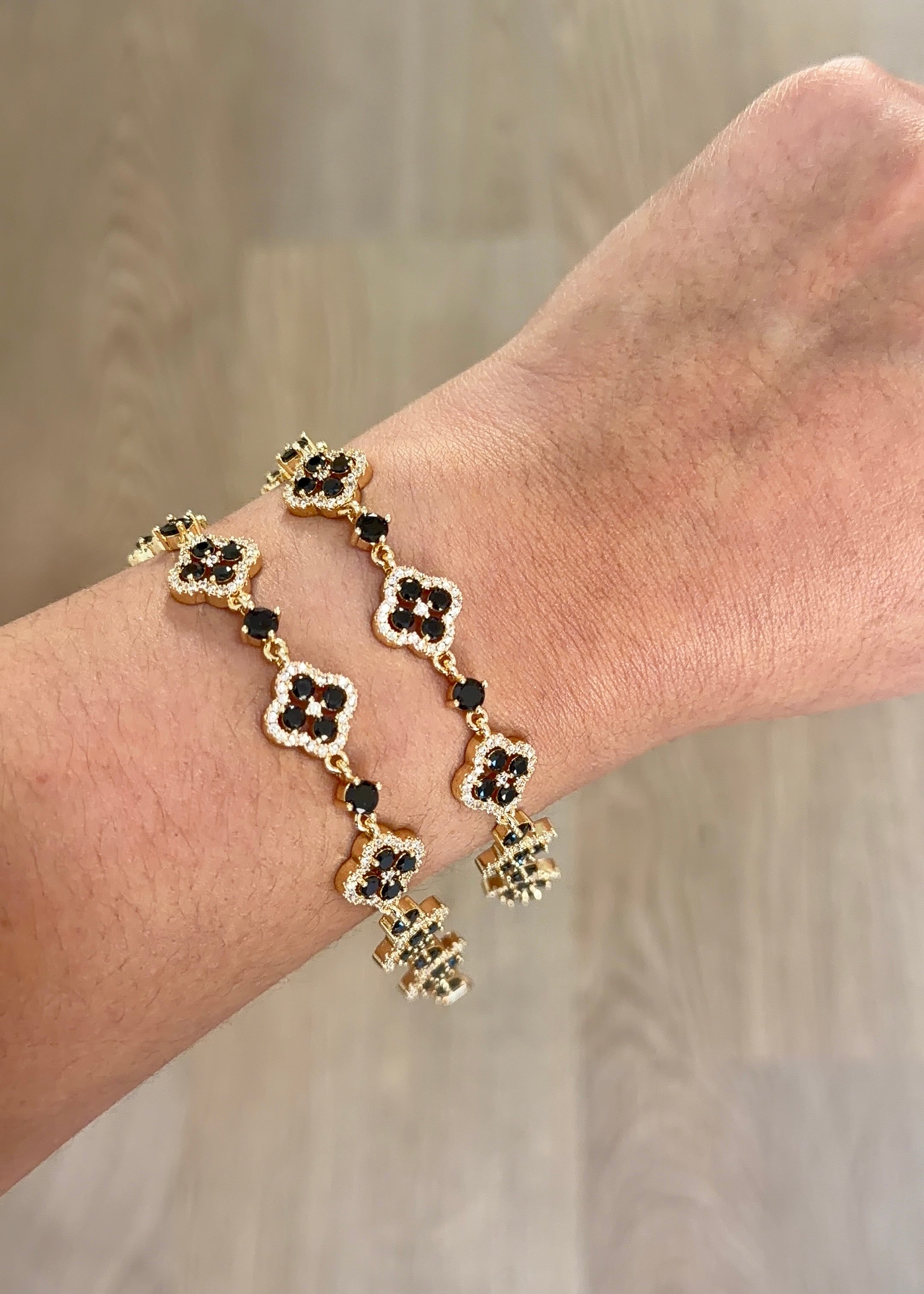 BLACK BLINGY BRACELET