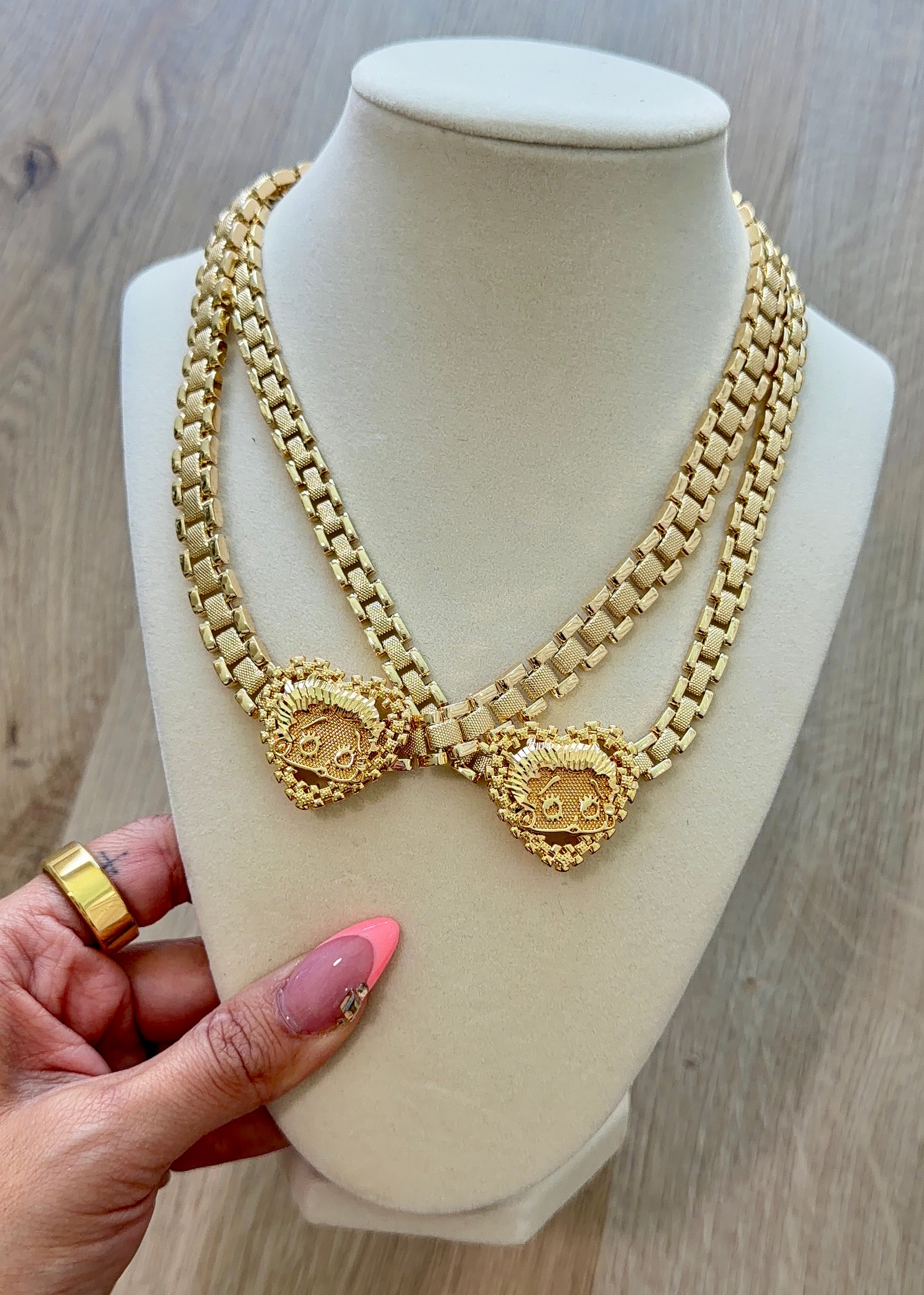 BETTY ROLLIE CHAIN