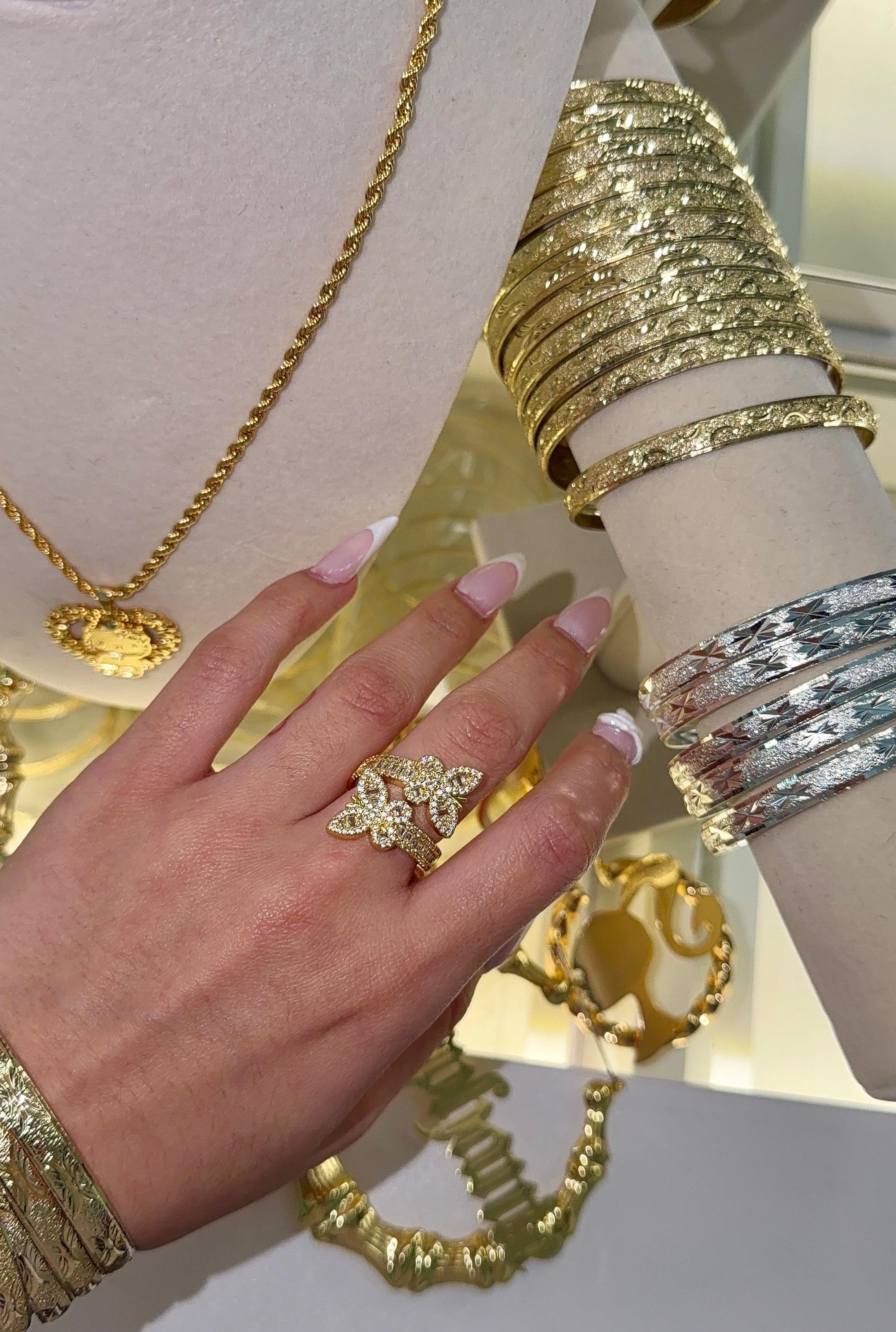 DOUBLE BUTTERFLY RING