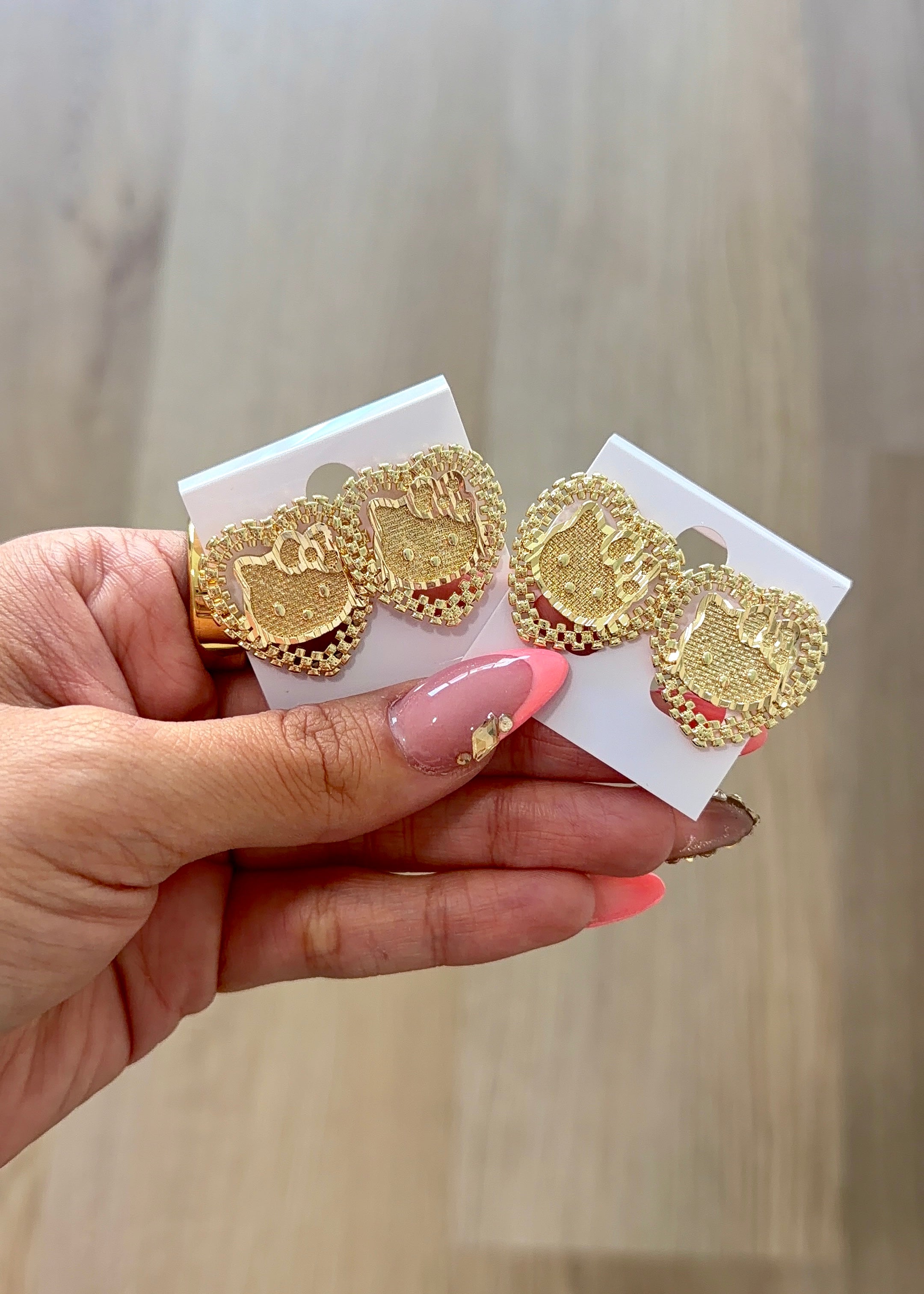 JUMBO ICON ROLLIE STUDS