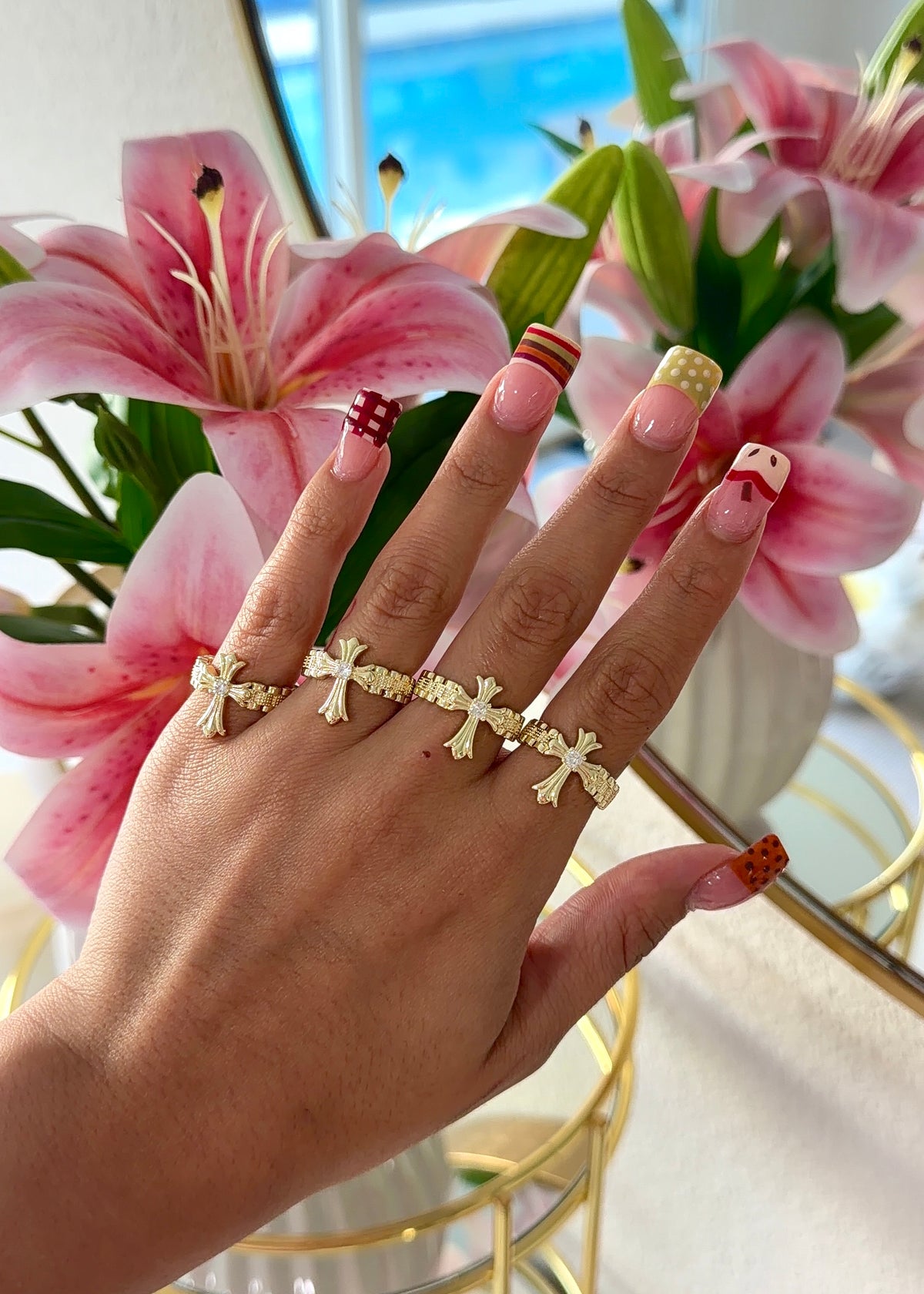 ROLLIE CROSS RING