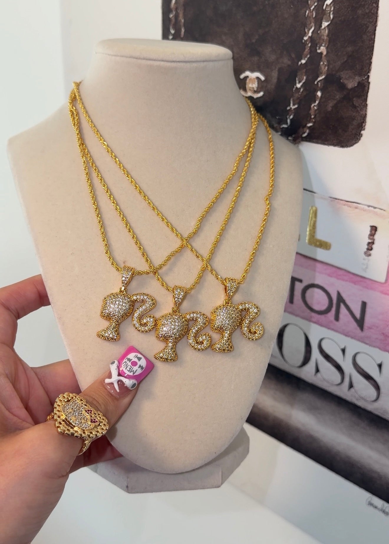 BLINGY DOLL NECKLACE