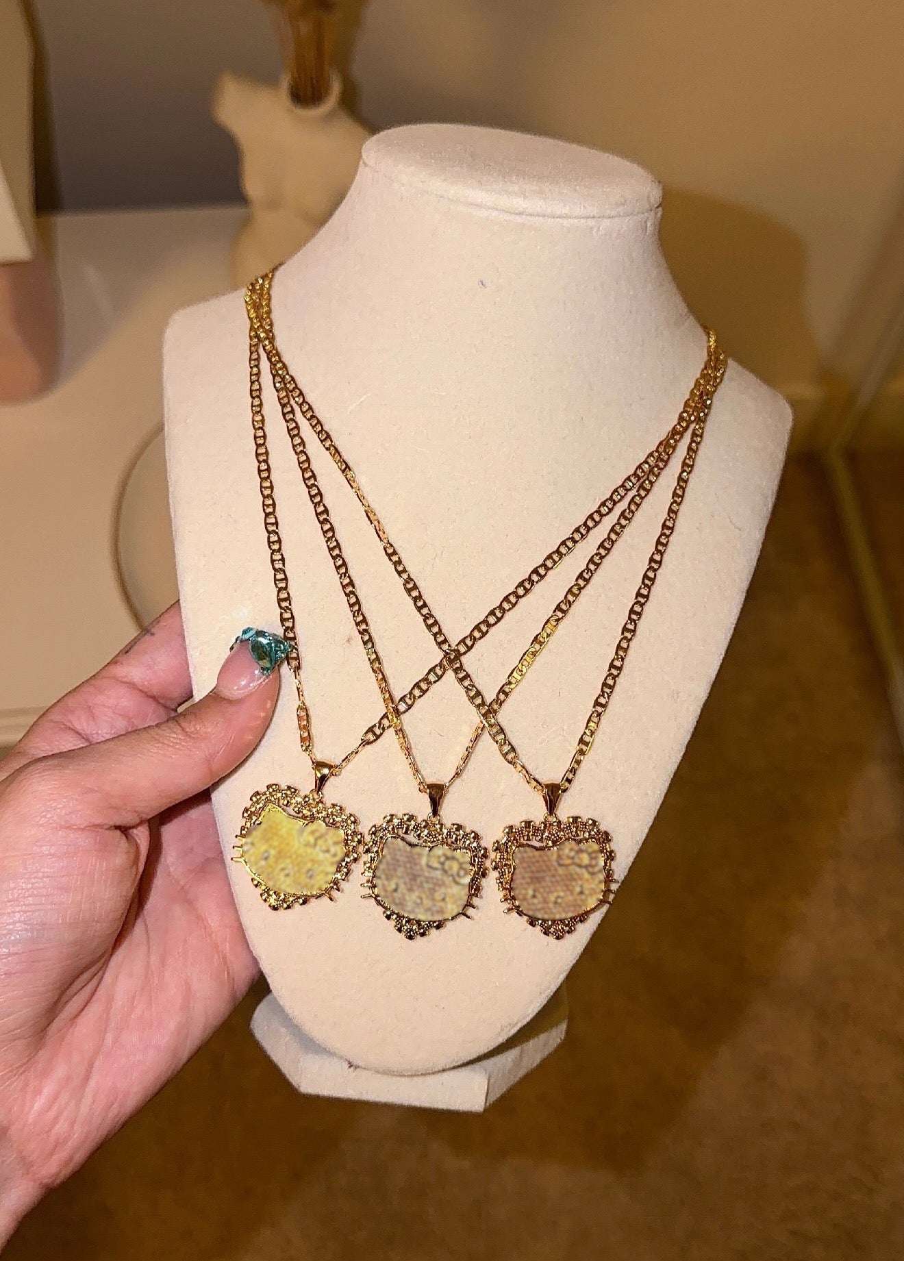 HRT LINK NECKLACE